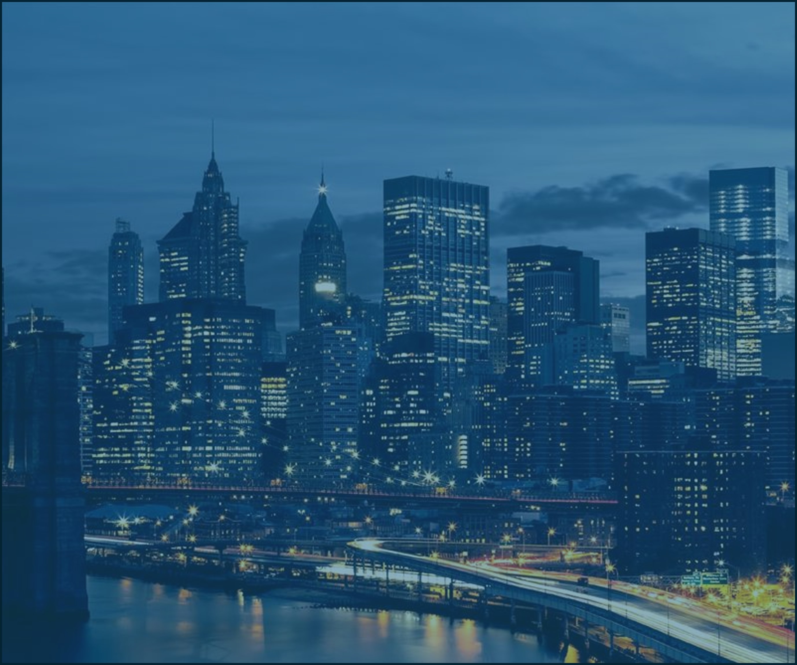 Skyline de uma cidade ao entardecer
