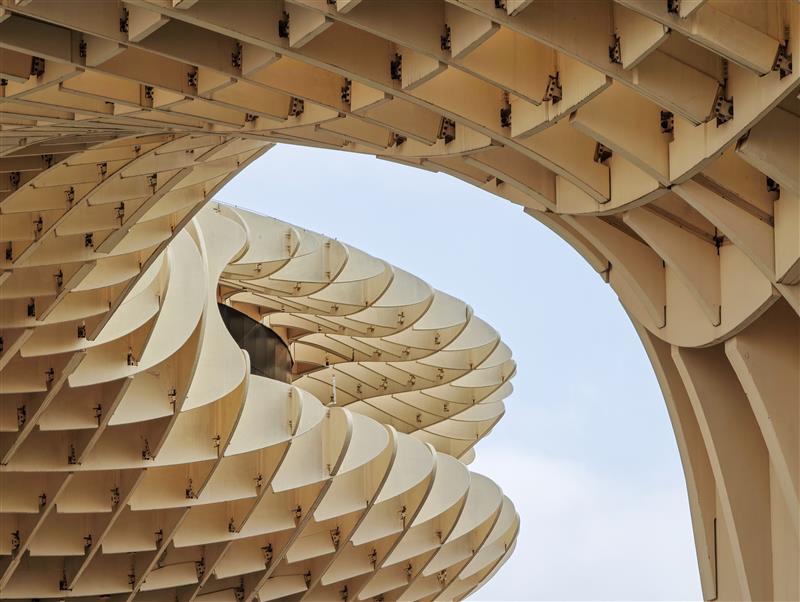 edif&iacute;cio moderno com curvas