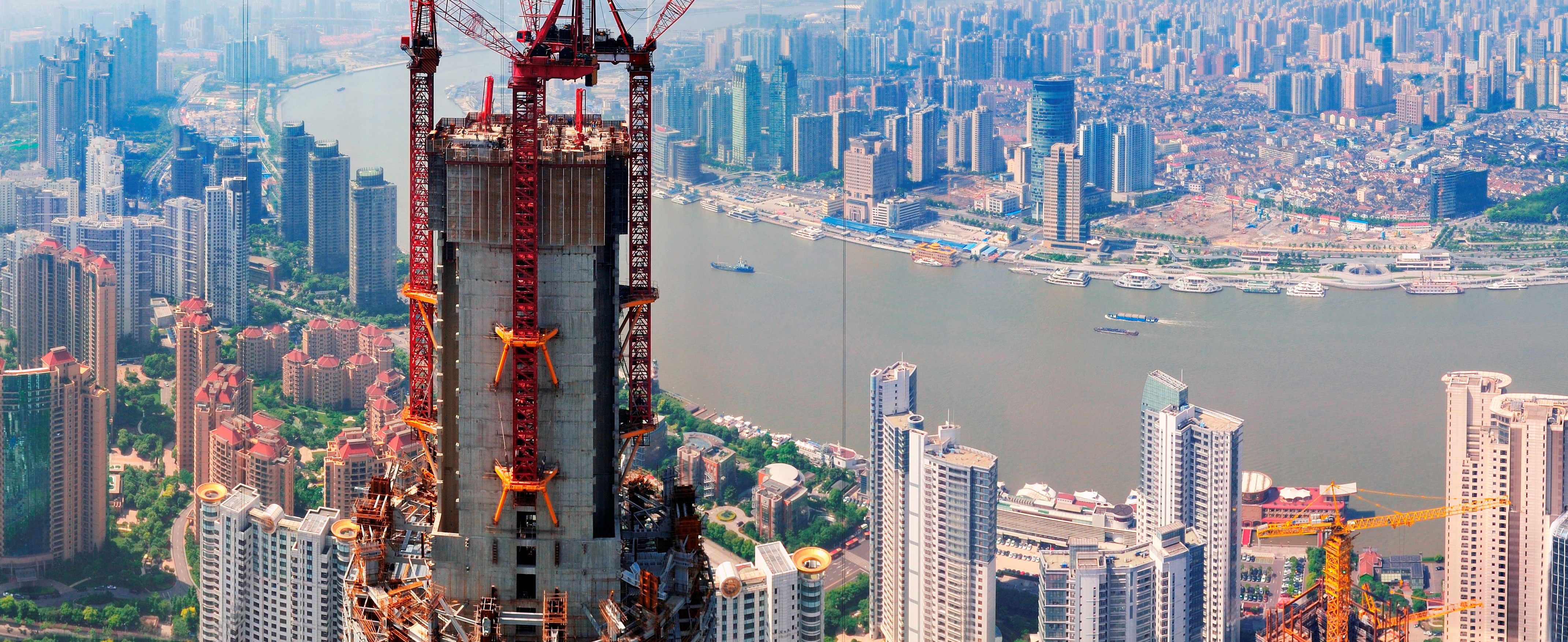 arranha céu em construção